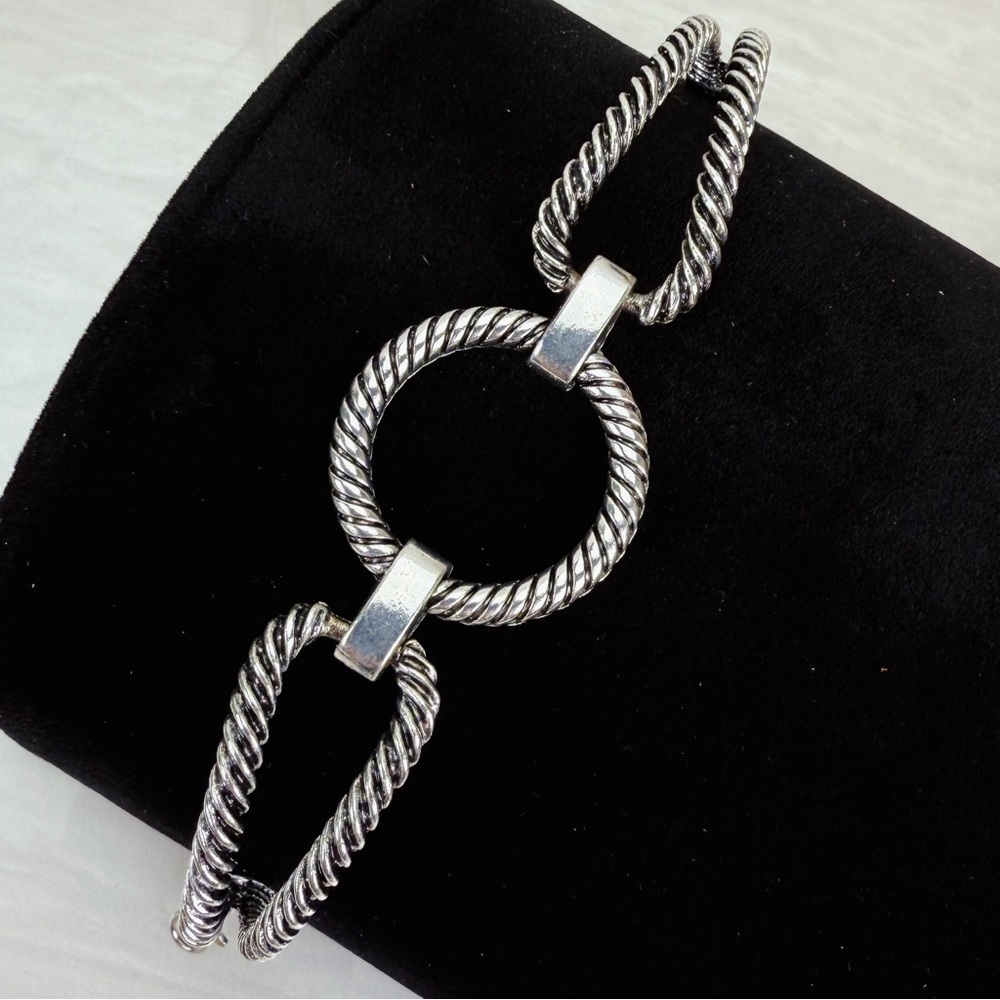 Pretty Silvertone Adjustable Costume Bracelet - image 1